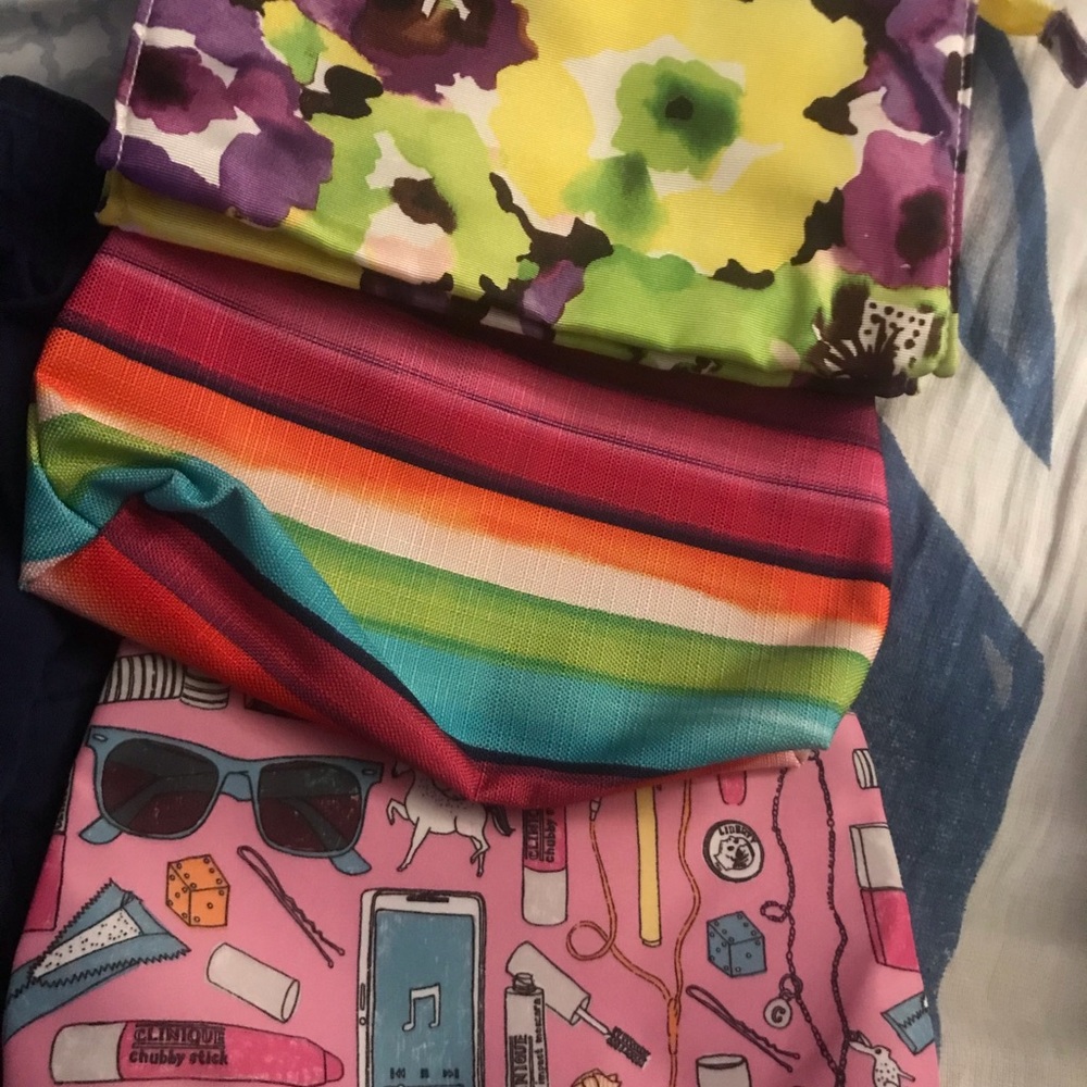 CLINIQUE MAKE UP BAGS COSMETICS MAKEUP BAGS 3 Bags Good Condition.